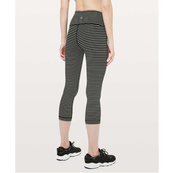 Lululemon Wunder Under Crop (High-Rise) *21" SZ 2 Stripe Black White - Picture 3 of 9